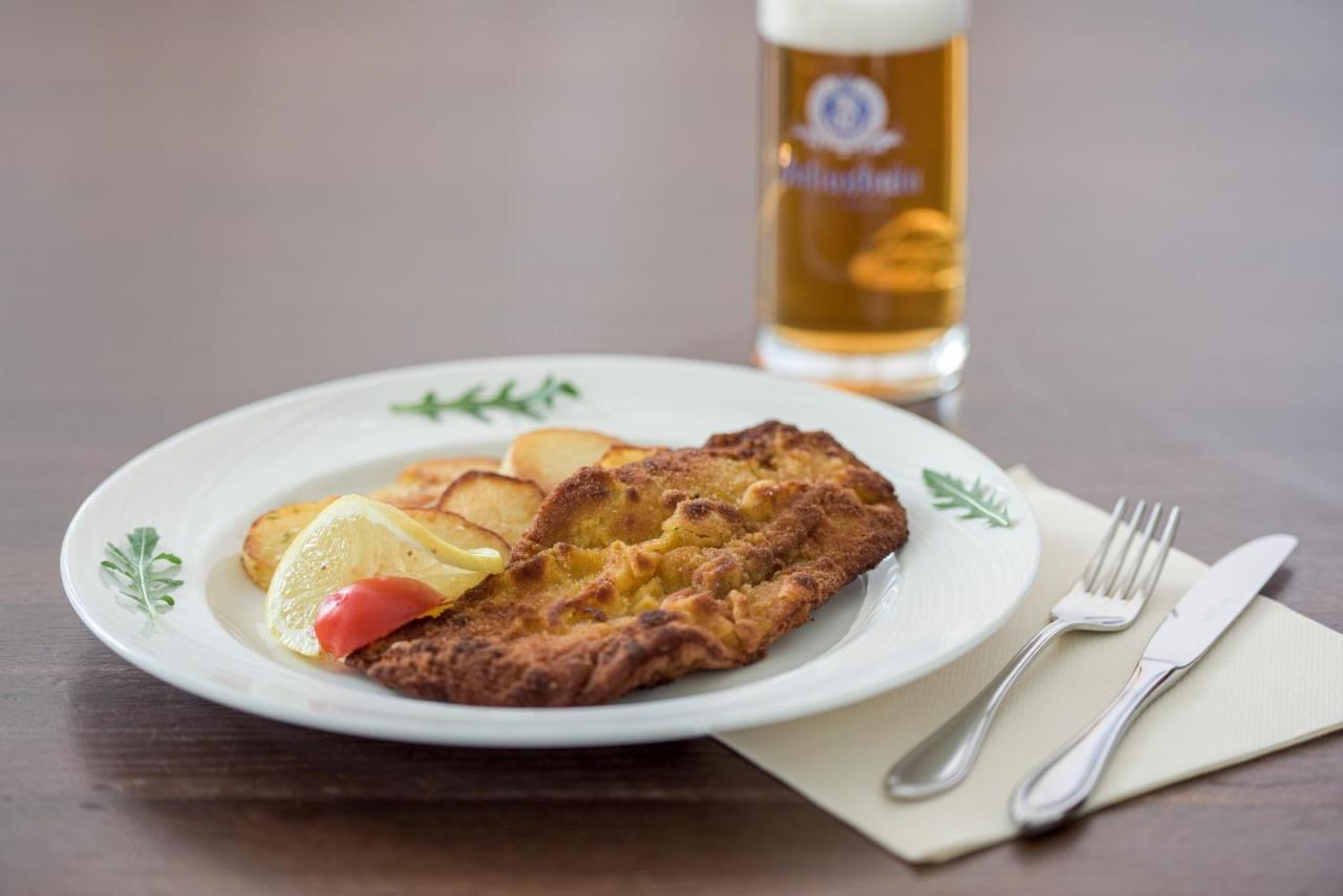 Hotel & Brauerei-Gasthof Neuwirt Neuburg an Der Donau Bagian luar foto
