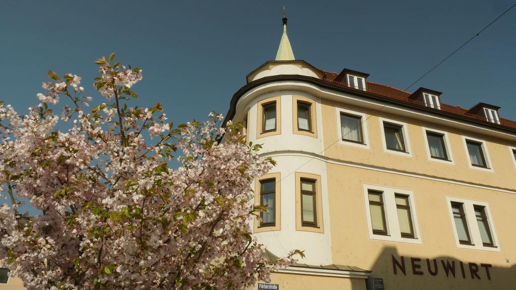Hotel & Brauerei-Gasthof Neuwirt Neuburg an Der Donau Bagian luar foto