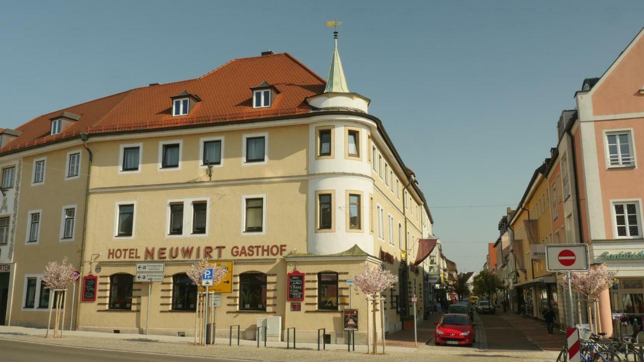 Hotel & Brauerei-Gasthof Neuwirt Neuburg an Der Donau Bagian luar foto